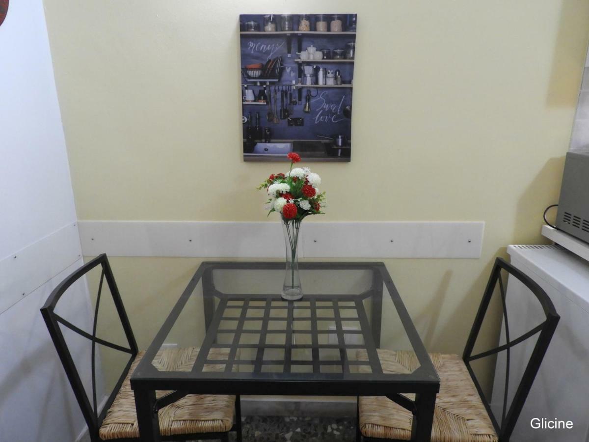 Oleandro E Glicine Apartment เลชเช ภายนอก รูปภาพ